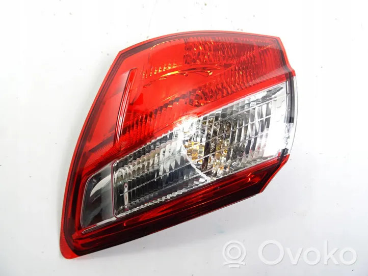 Nissan Qashqai Luci posteriori 26550-BR00A