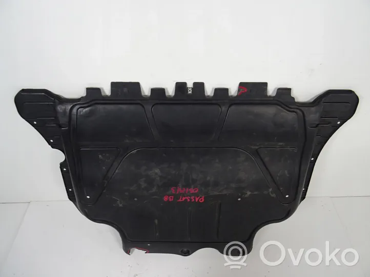 Volkswagen PASSAT B8 Protezione anti spruzzi/sottoscocca del motore 3Q0825235A