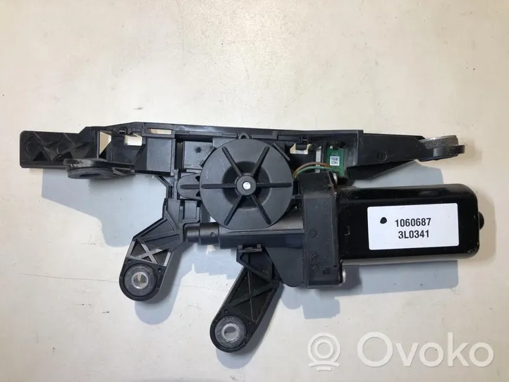 Audi S5 Motorino di regolazione delle cinture di sicurezza 8F0857759