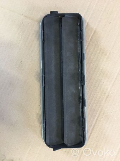 BMW 7 F01 F02 F03 F04 Quarter panel pressure vent 64226910722