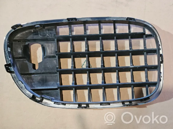 BMW 7 F01 F02 F03 F04 Front grill 7211661