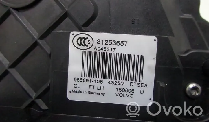 Volvo XC70 Slēdzene (pie roktura) 