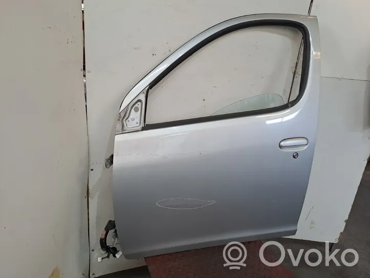 Toyota Yaris Verso Drzwi przednie 