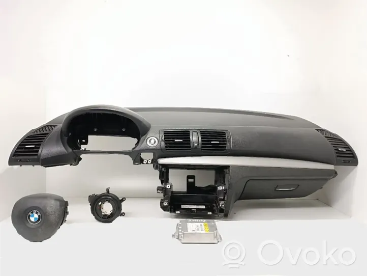 BMW 1 E81 E87 Dashboard 