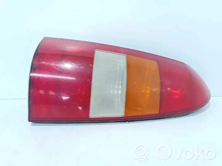 Opel Astra G Luci posteriori del portellone del bagagliaio 