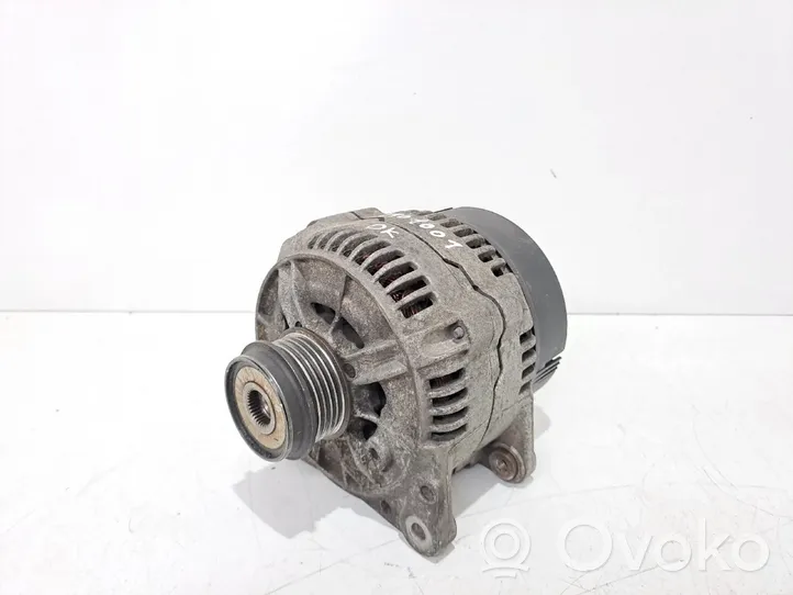 Audi A4 S4 B5 8D Generatore/alternatore 