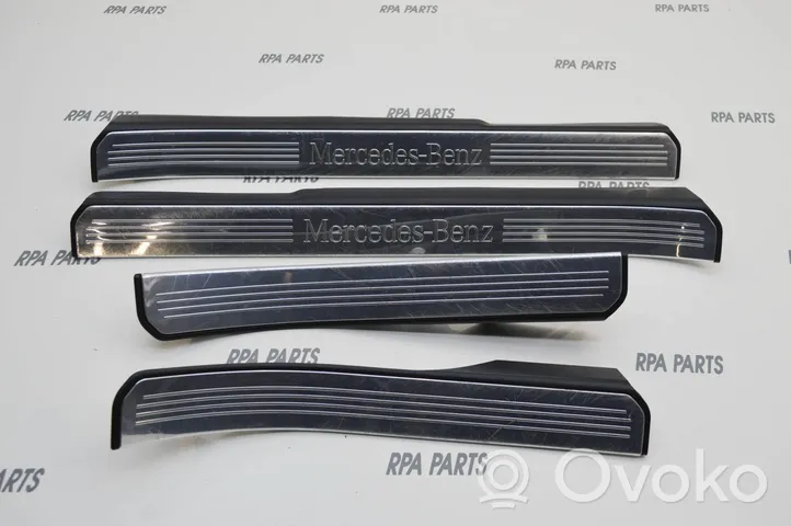 Mercedes-Benz S W221 Altro elemento di rivestimento sottoporta/montante A2216800535