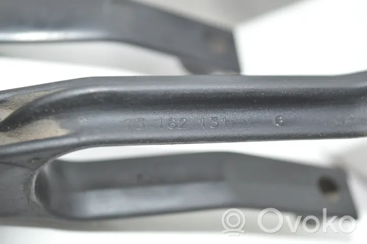 Opel Zafira B Fixation de radiateur 