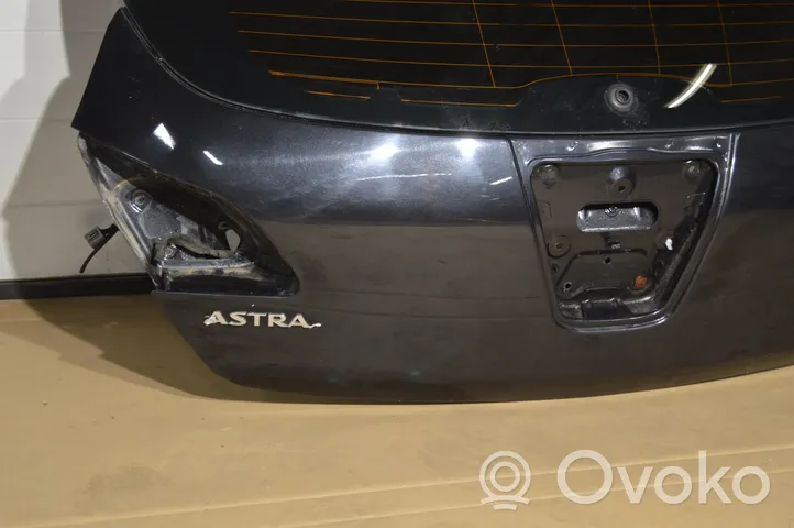 Opel Astra J Takaluukun/tavaratilan kansi 