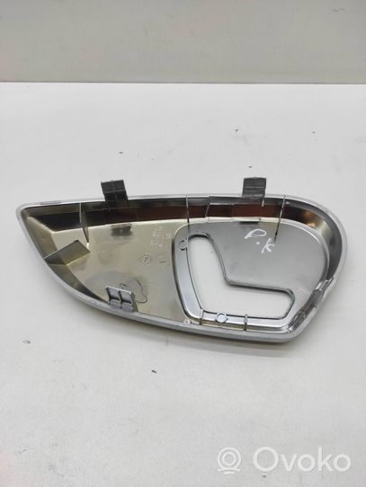 Mercedes-Benz ML W164 Cornice di rivestimento della regolazione del sedile della portiera anteriore A6758313205