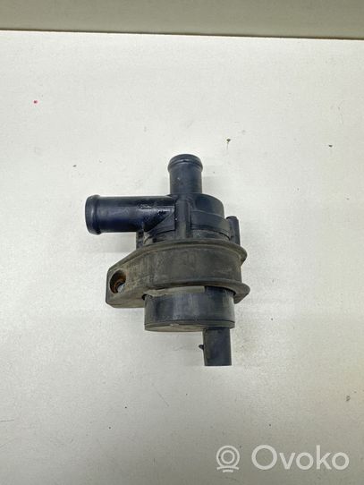 Opel Signum Pompe à eau de liquide de refroidissement 13106848