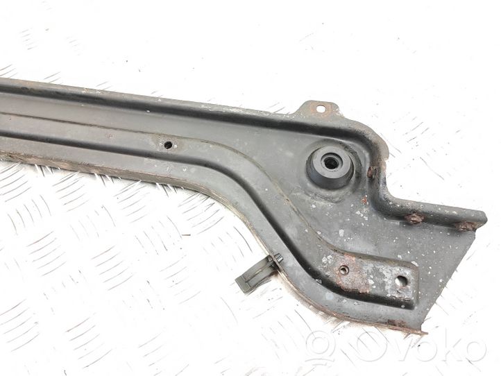 Mercedes-Benz ML W164 Traverse inférieur support de radiateur 