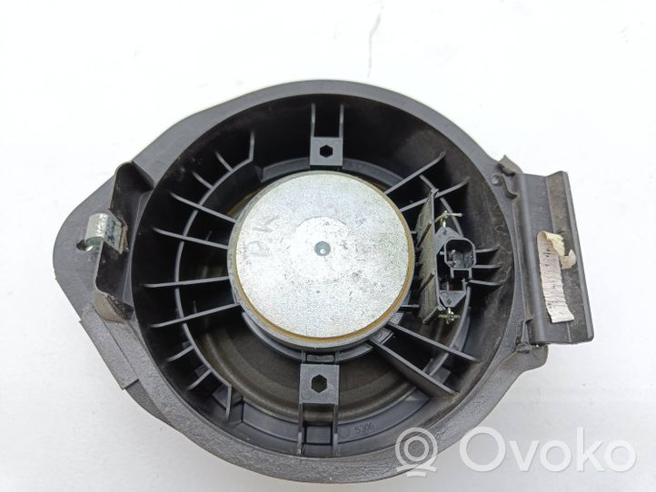 Opel Zafira C Front door speaker 