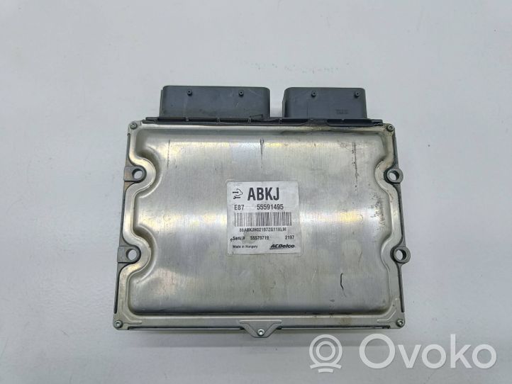 Opel Astra J Moottorin ohjainlaite/moduuli 55591495