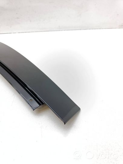 Mercedes-Benz C W204 Rivestimento modanatura del vetro della portiera posteriore A2046900387