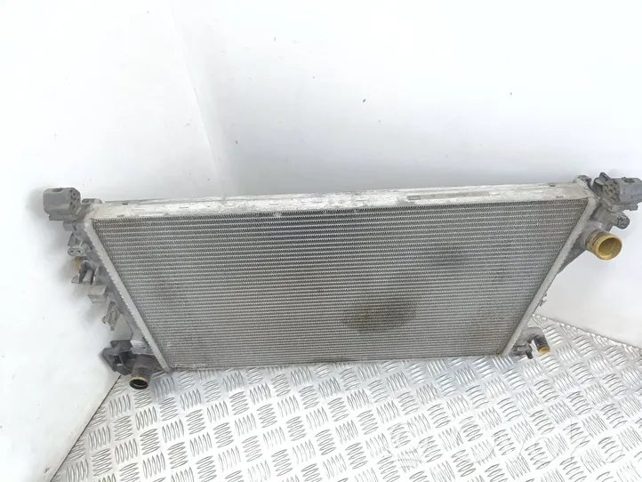 Opel Signum Radiateur de refroidissement 13108569