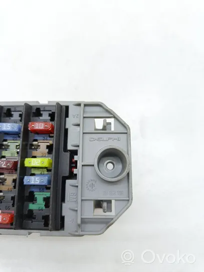 Opel Meriva A Fuse module 93363136