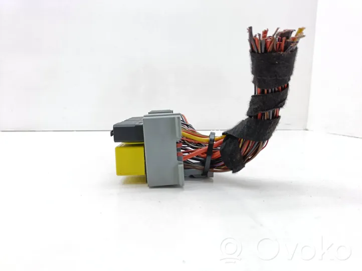 Opel Meriva A Fuse module 