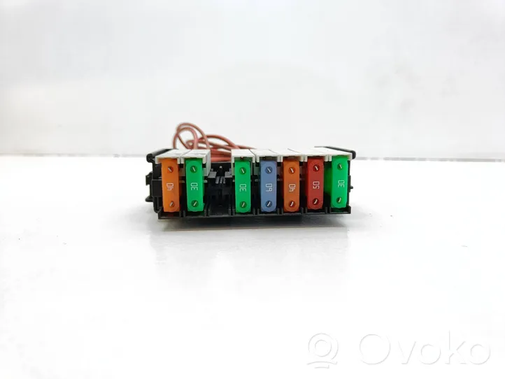 Opel Meriva A Fuse module 1452627-1