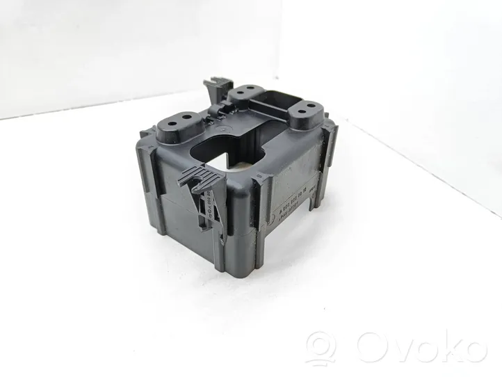 Mercedes-Benz E C207 W207 Central locking vacuum pump 0008003348