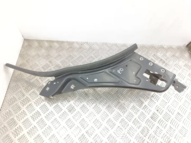 Mercedes-Benz E C207 W207 Pannello laterale di supporto del radiatore A2076200972