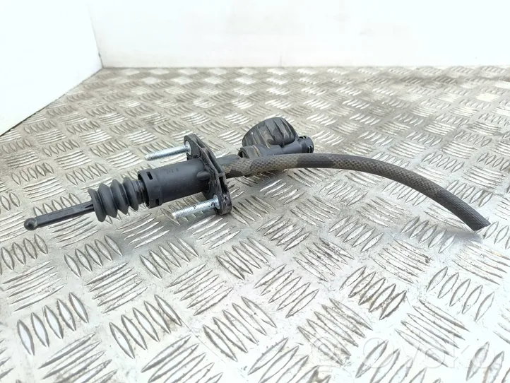 Opel Signum Główny cylinder sprzęgła 24412670