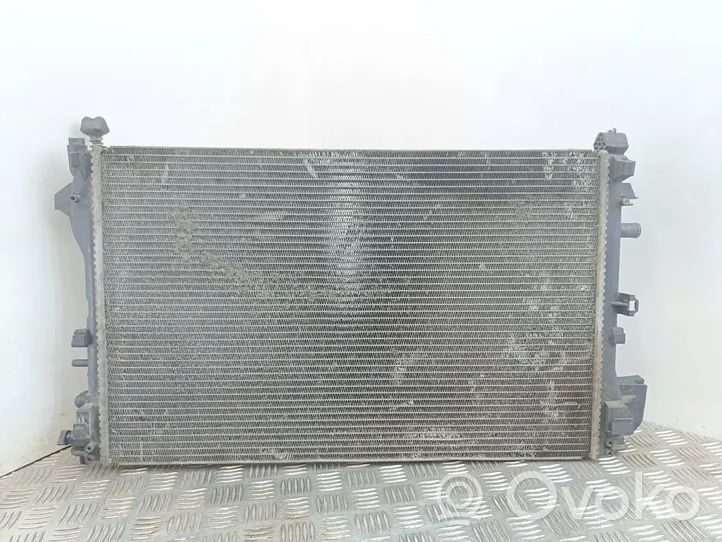 Opel Signum Dzesēšanas šķidruma radiators 