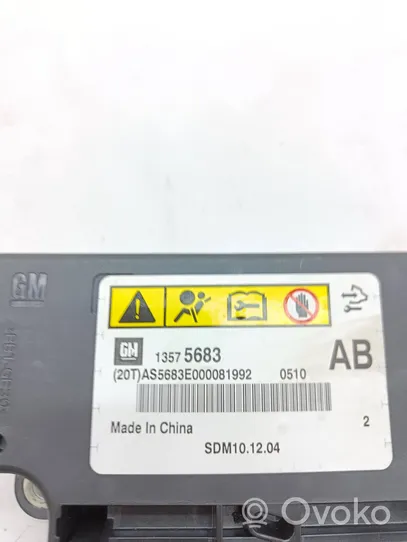 Opel Astra J Centralina/modulo airbag 13575683