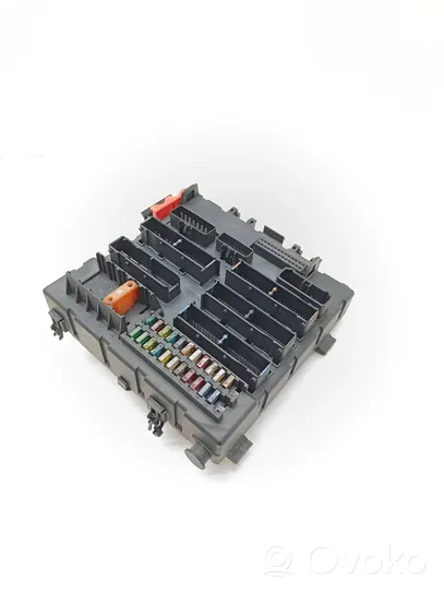 Opel Vectra C Fuse module 13112912