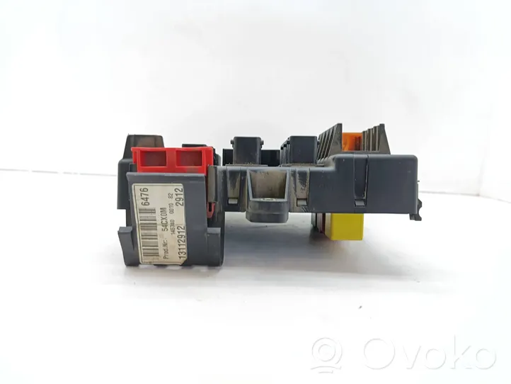 Opel Vectra C Fuse module 13112912