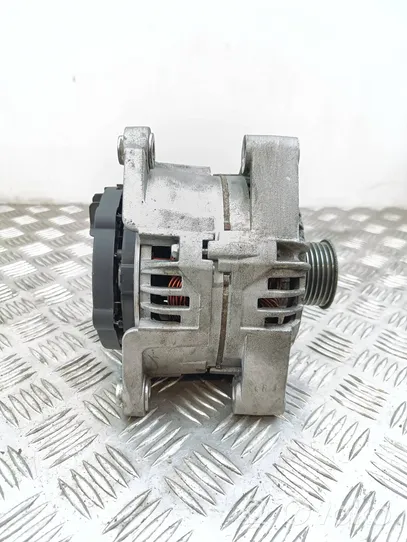 Opel Vectra C Generator/alternator STX100118