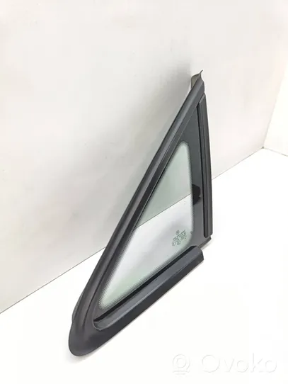 Volkswagen Caddy Fenêtre triangulaire avant / vitre 2K0845411G