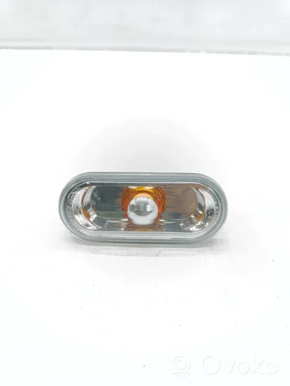 Volkswagen Caddy Front fender indicator light 1K0949117