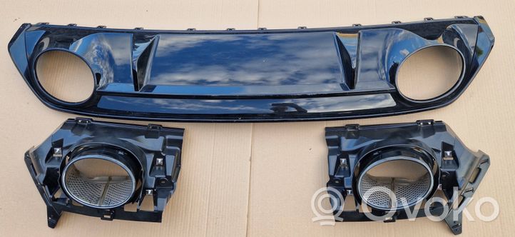 Audi RS3 8Y Rivestimento della parte inferiore del paraurti posteriore 8Y0807521