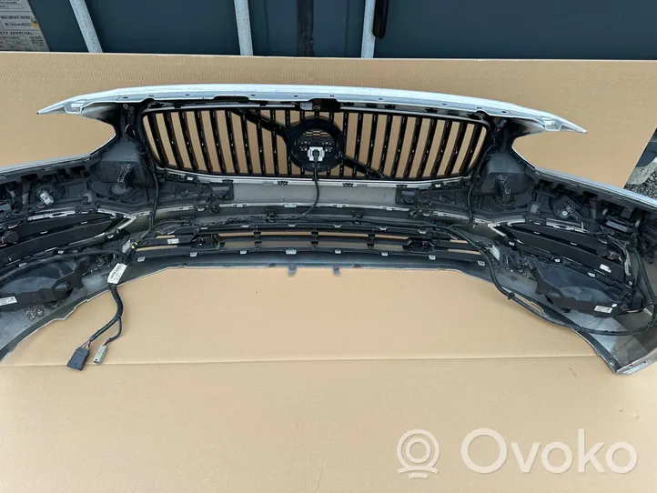 Volvo S90, V90 Etupuskuri 31383226