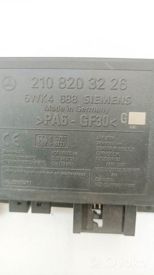 Mercedes-Benz SL R129 Oven keskuslukituksen ohjausyksikön moduuli 2108203226