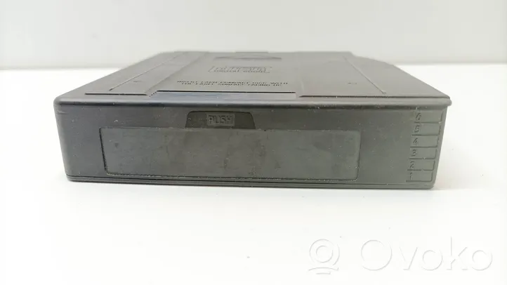 Mercedes-Benz SL R129 Zmieniarka płyt CD/DVD A0028206289