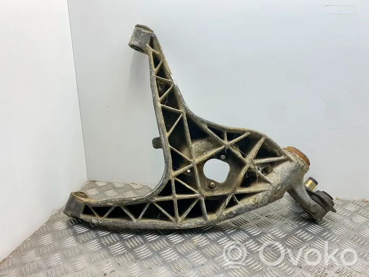 Mercedes-Benz SL R107 Triangle bras de suspension supérieur arrière A1263520404