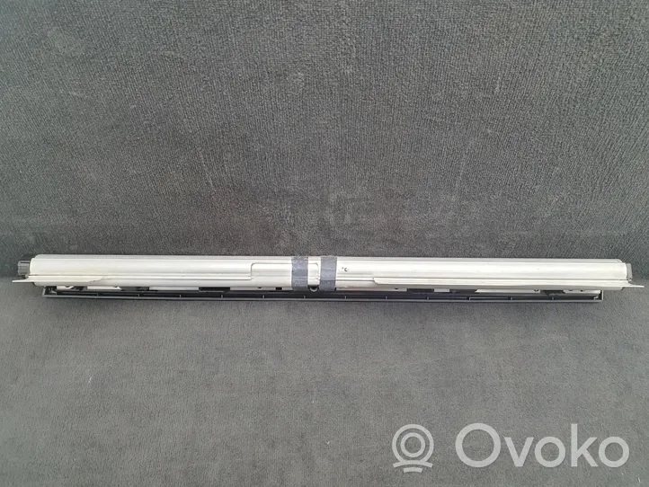 Audi A8 S8 D4 4H Tendina/parasole del finestrino della portiera posteriore 4H0861334