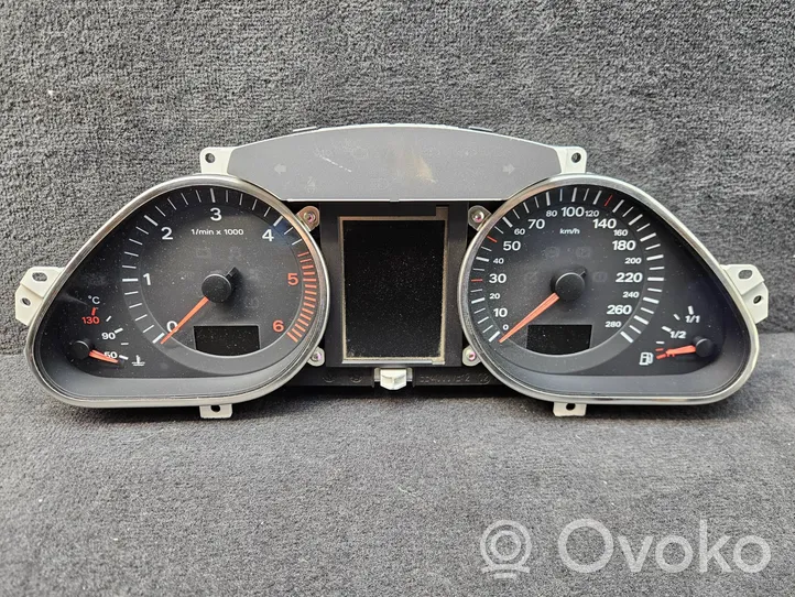 Audi A6 Allroad C6 Speedometer (instrument cluster) 4F0920933J