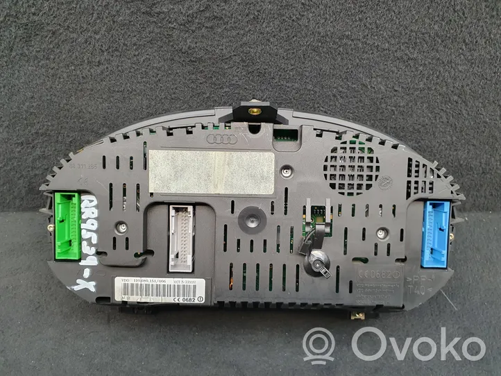 Audi A2 Compteur de vitesse tableau de bord 8Z0920930Q