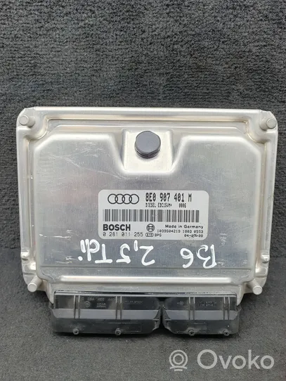 Audi A4 S4 B6 8E 8H Moottorin ohjainlaite/moduuli 8E0907401M