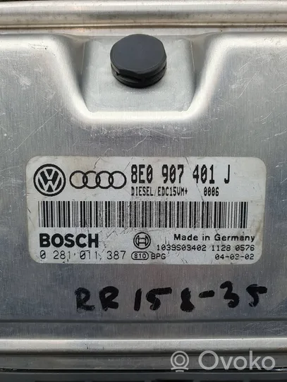 Audi A6 S6 C5 4B Moottorin ohjainlaite/moduuli 8E0907401J