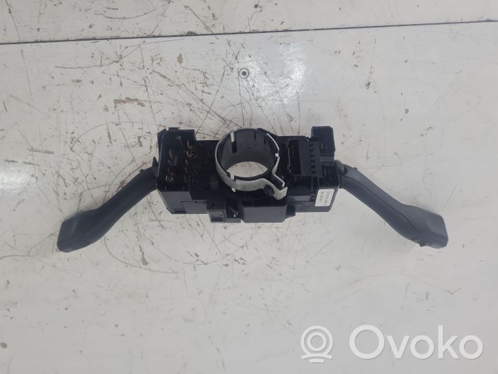 Seat Alhambra (Mk1) Leva/interruttore dell’indicatore di direzione e tergicristallo 8L0953513G