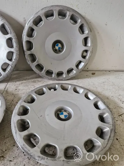 BMW 5 E39 Колпак (колпаки колес) R 15 36131093324