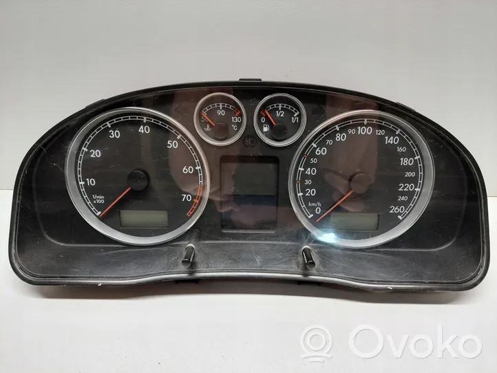 Volkswagen PASSAT B5.5 Tachimetro (quadro strumenti) 3B0920826X