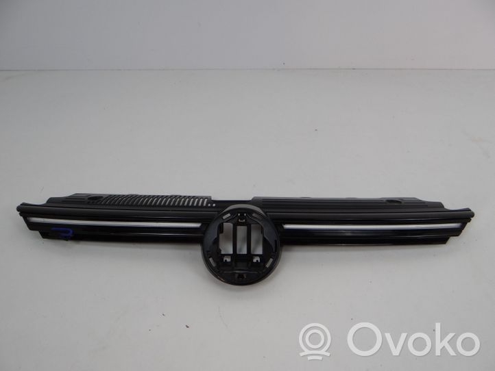 Volkswagen Golf VIII Grille calandre supérieure de pare-chocs avant 5H0853651AC