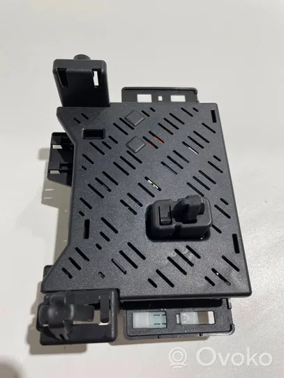 Mercedes-Benz GLE W167 Fuse box set A1675403631