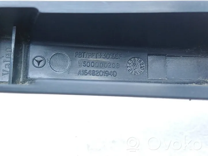 Mercedes-Benz GLS X166 Takalasinpyyhkimen sulka A1648201940