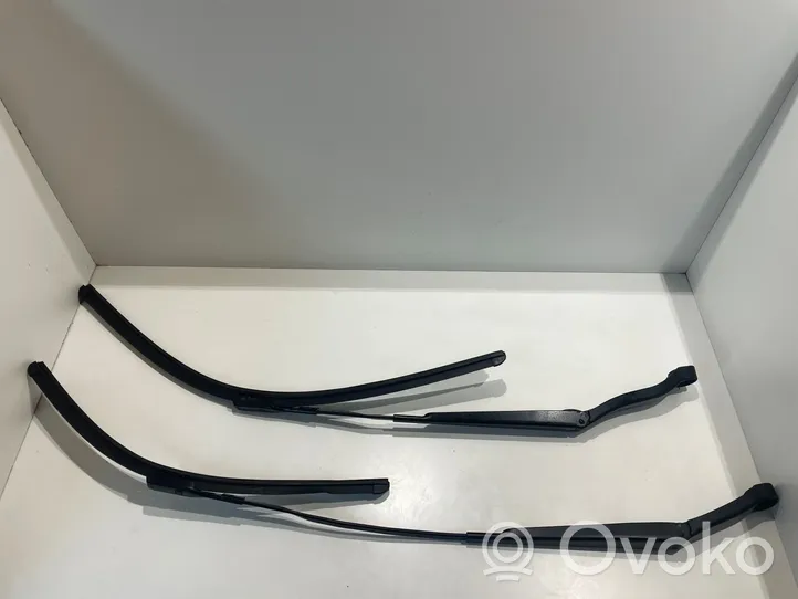 Audi Q7 4M Front wiper blade arm 4M1955408